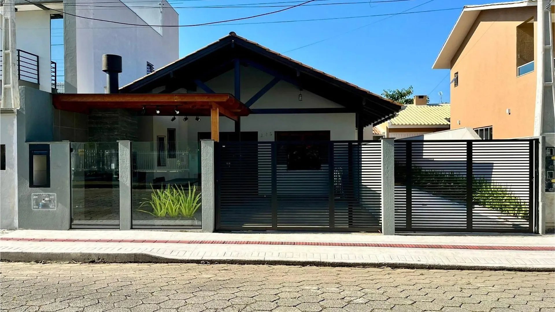 B151 - Casa Com 01 Quarto Em Bombas Bombinhas Brazil